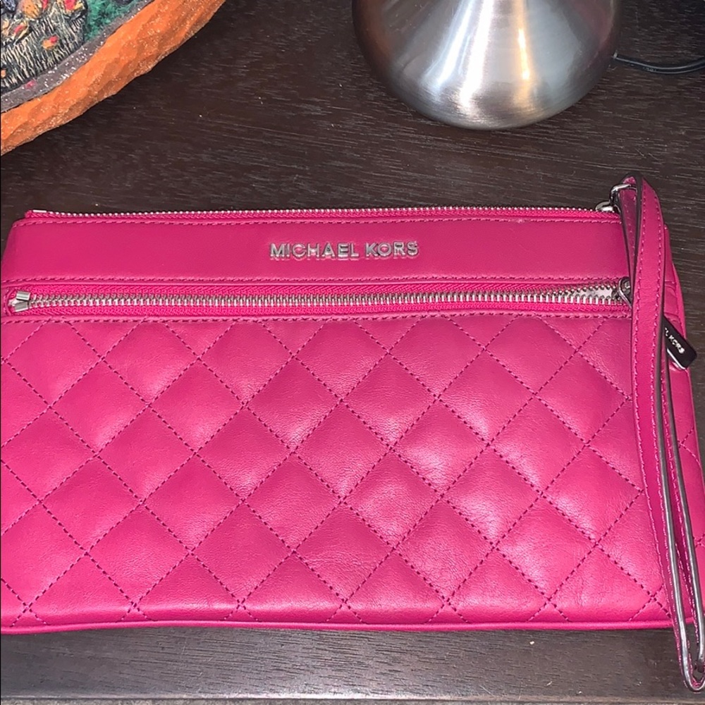 Michael Kors wristlet